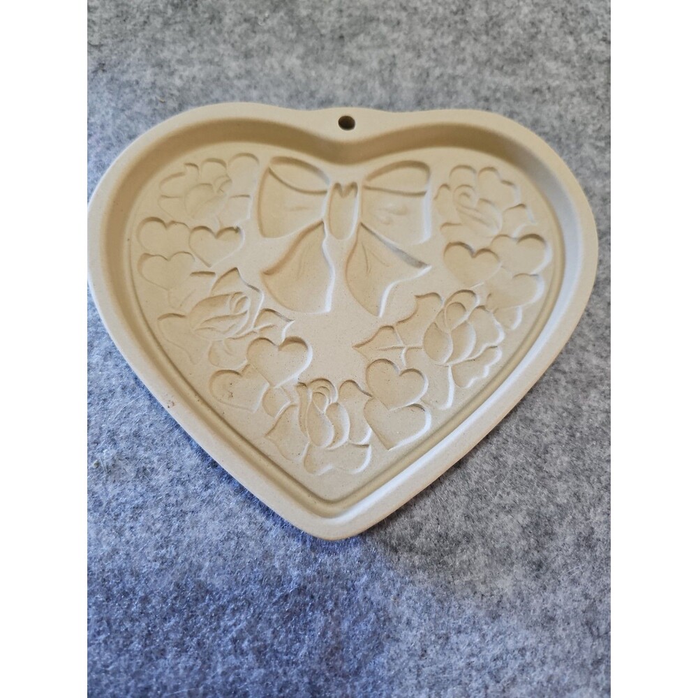 Pampered Chef Spring Wreath Stoneware Cookie Mold - #2929
